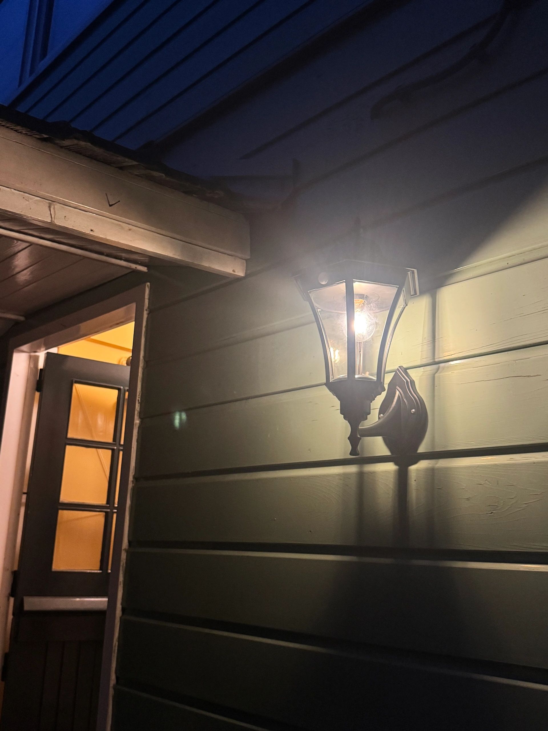 Solar buitenlamp Sheffield wandlamp op zonne energie