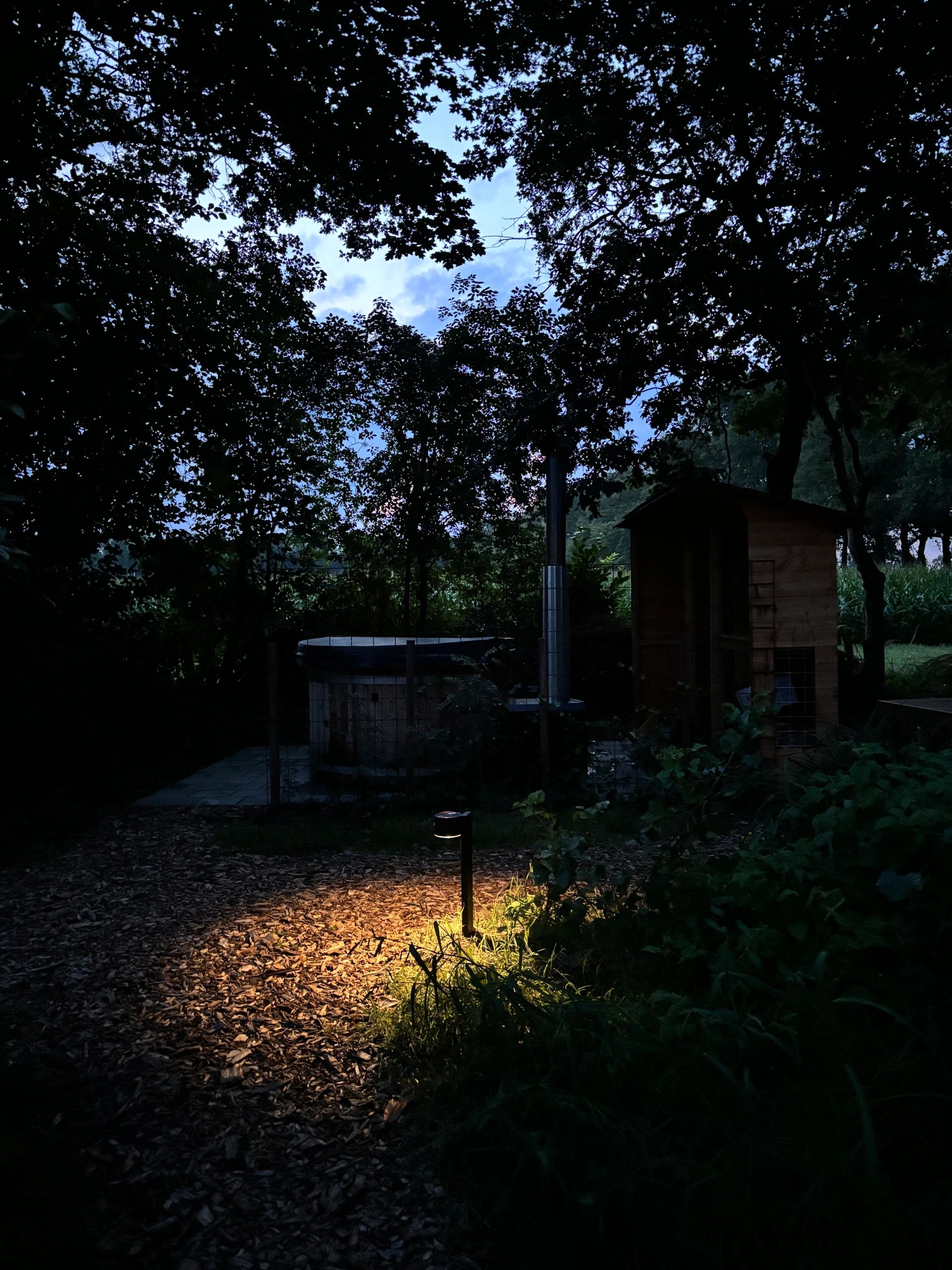 Solar staande lamp Sven op zonne-energie - Tuinlamp met schemer- en bewegingssensor
