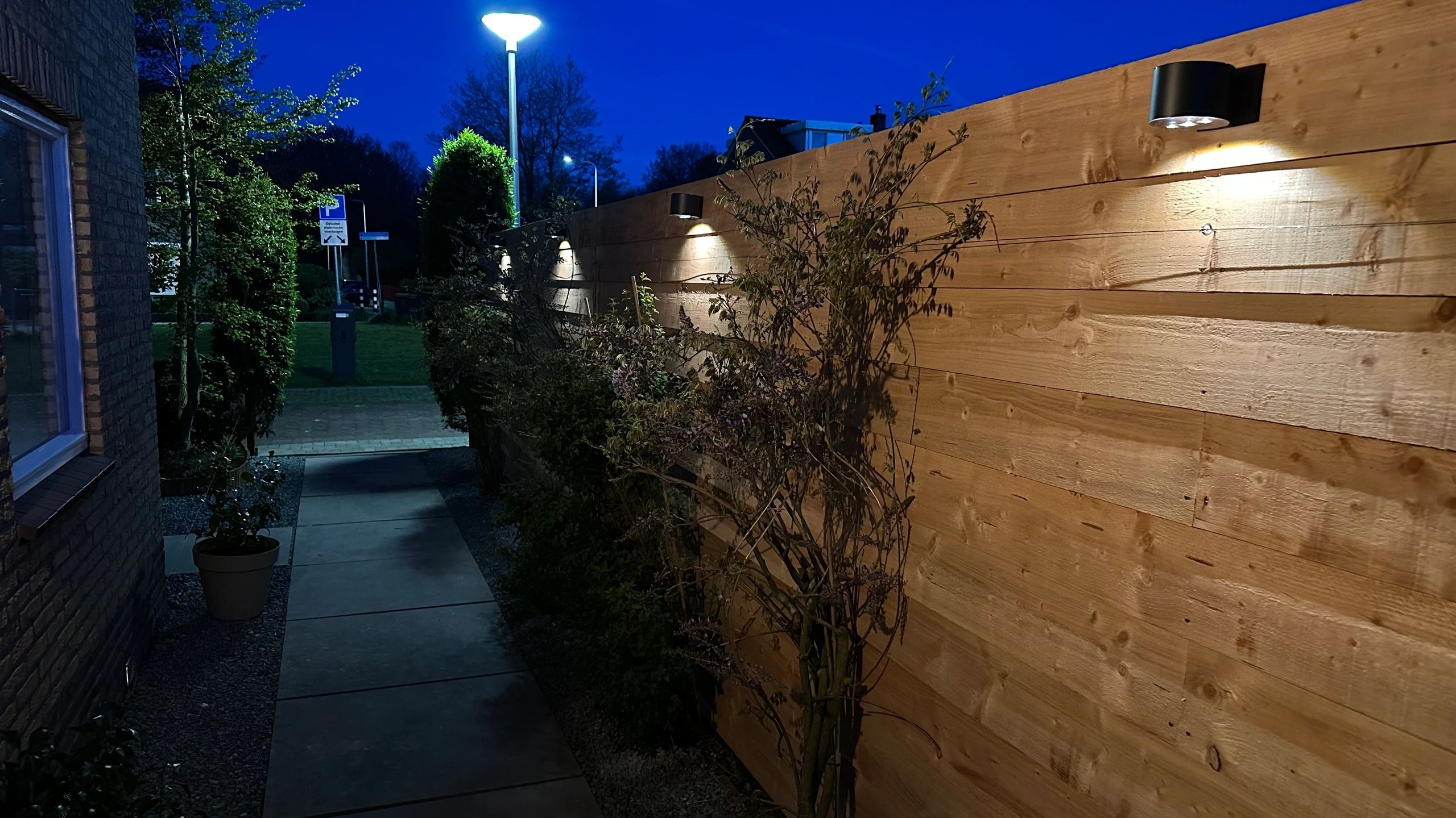 Solar LED wandlamp op zonne energie Sven rond - Voordeelset van 2 stuks