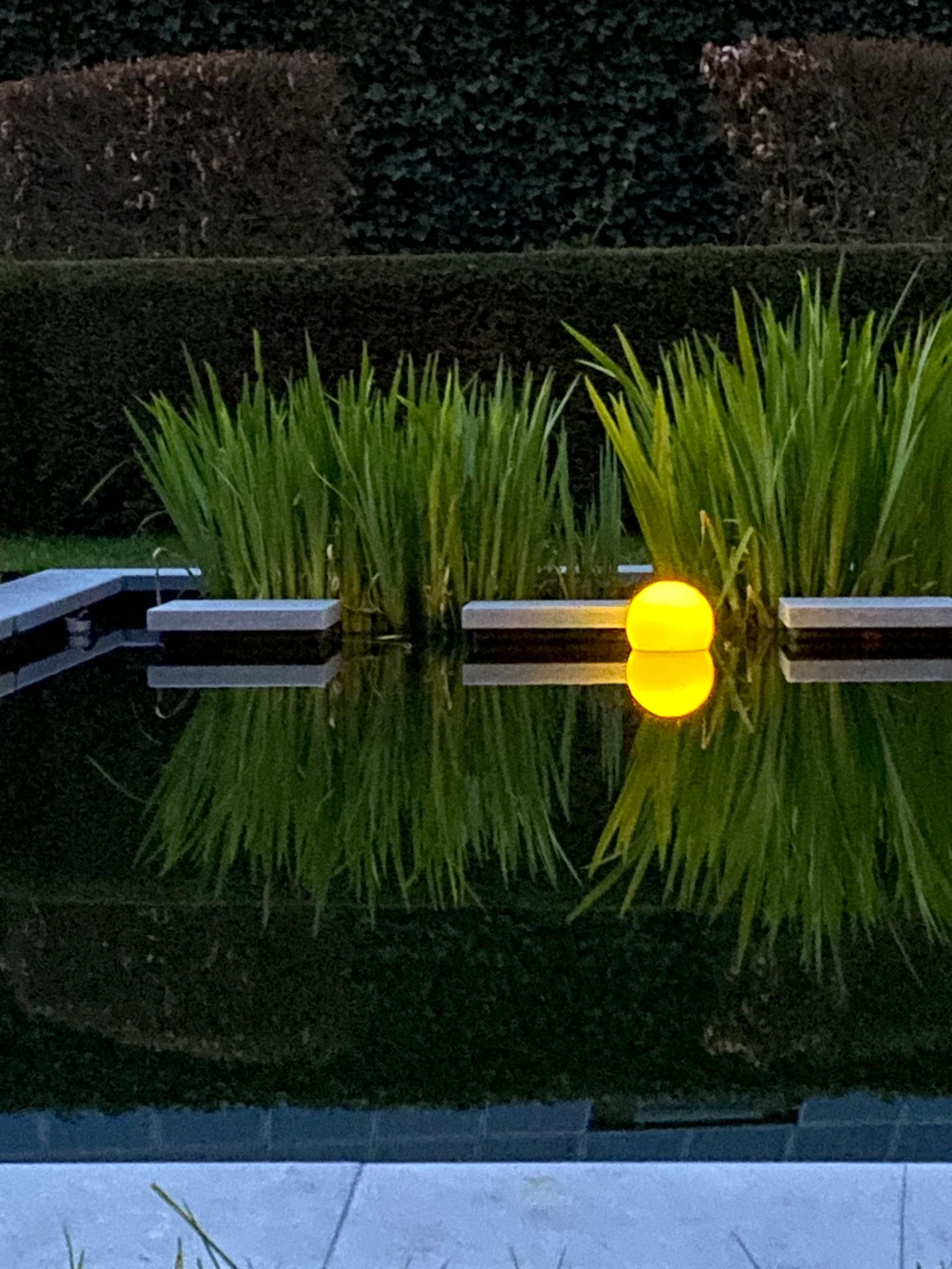 Solarlamp Float - Drijvende vijverlamp en priklamp in één - Warm wit licht