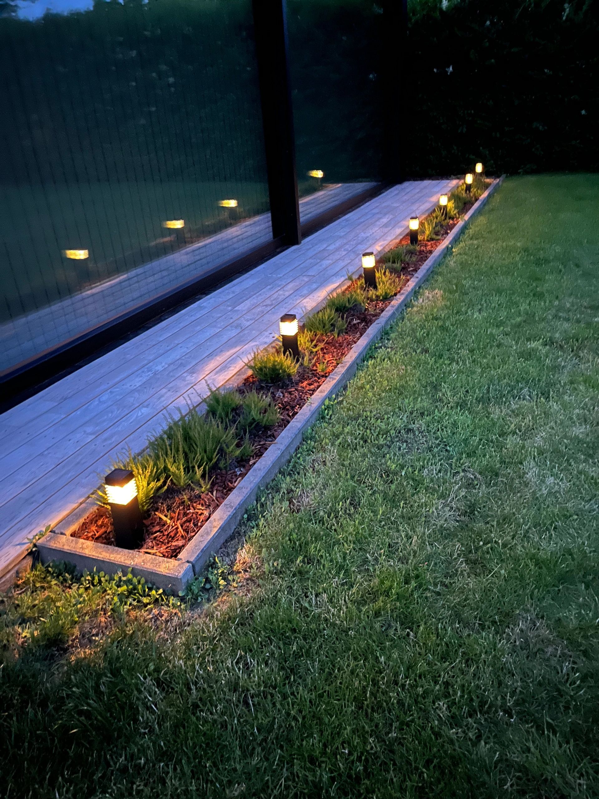 Solar priklamp Condor met warm wit licht voordeelset van 4