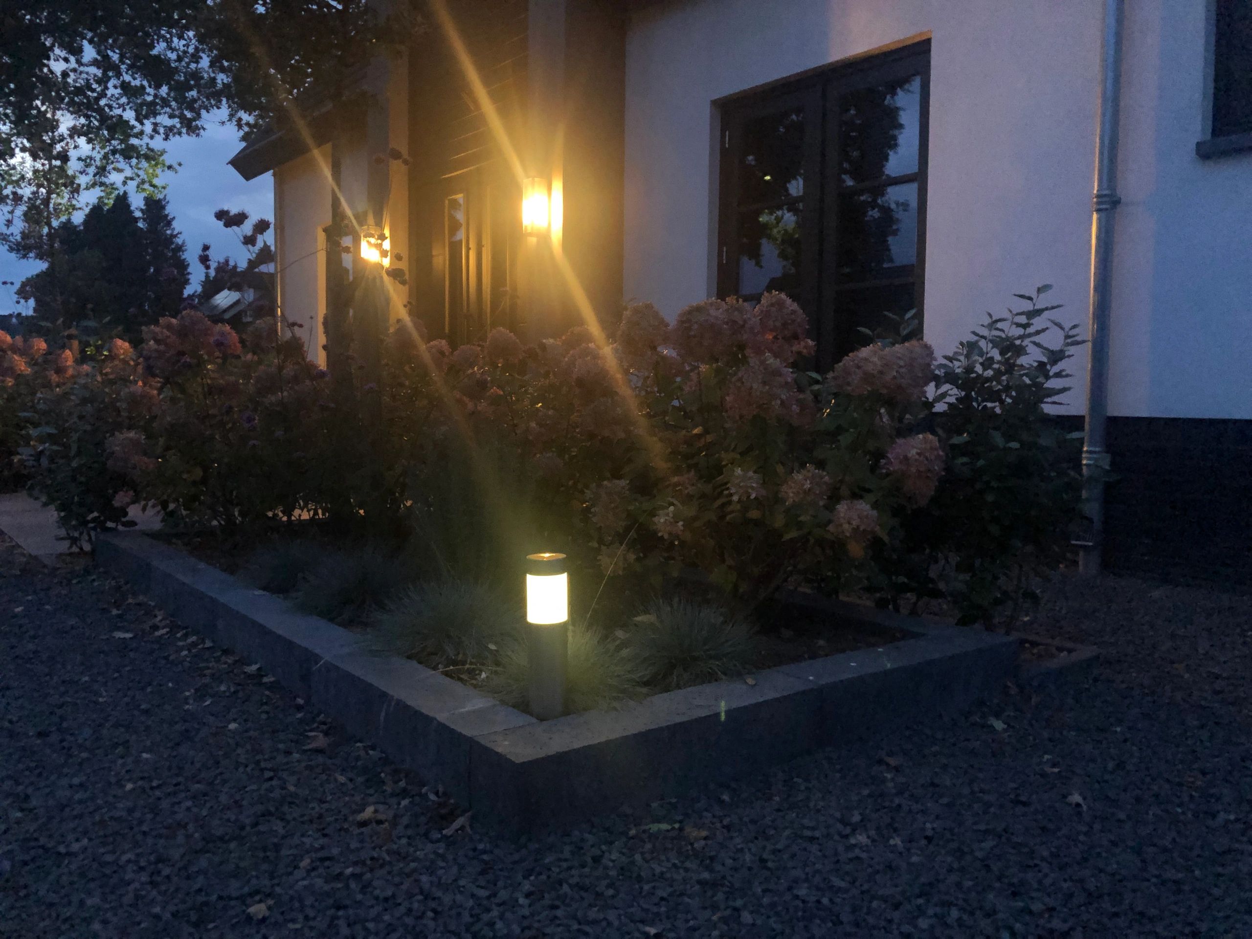 Solar priklamp Lucifer RVS padverlichting op zonne-energie (4 stuks)