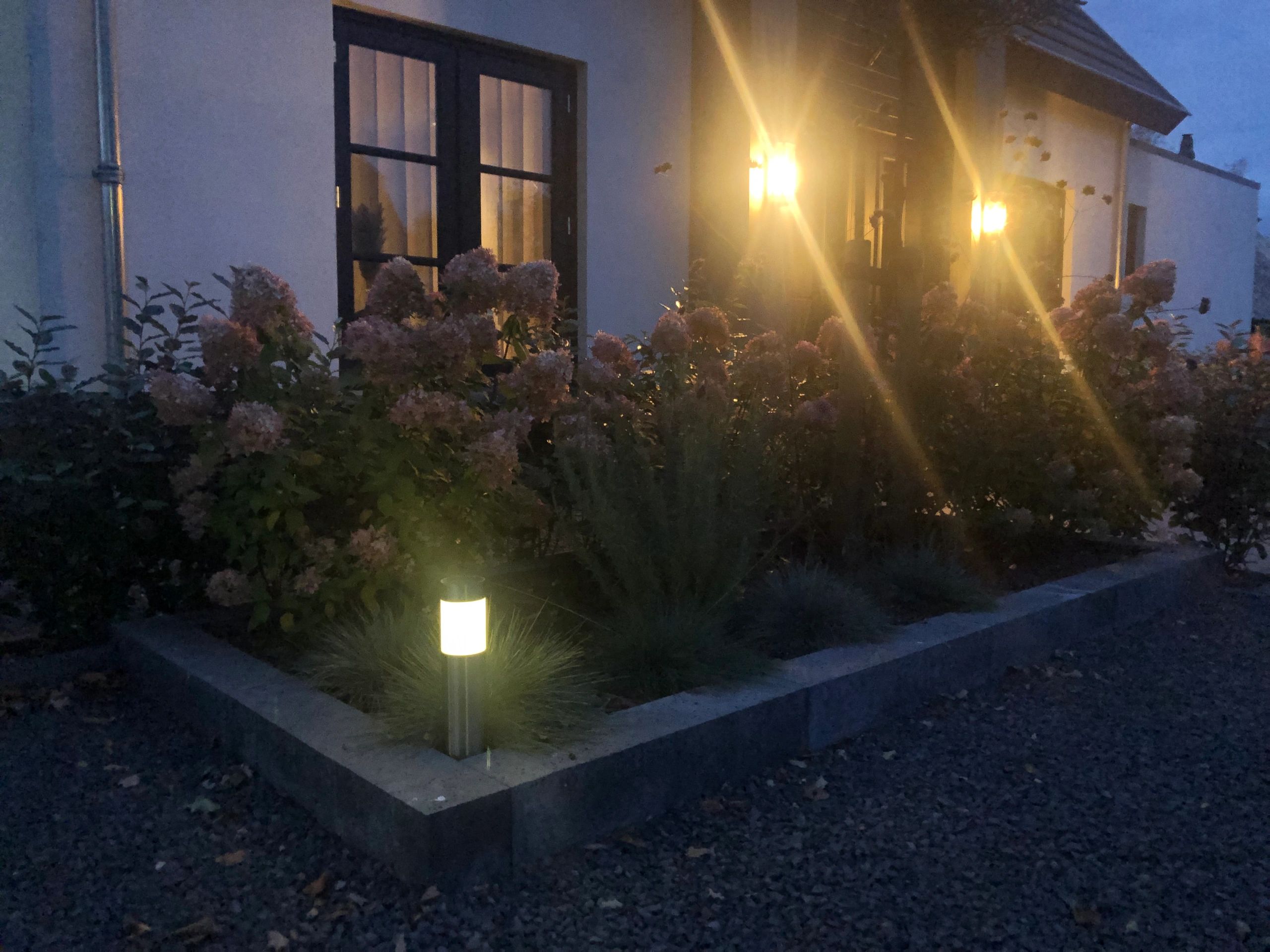 Solar priklamp Lucifer RVS padverlichting op zonne-energie (4 stuks)