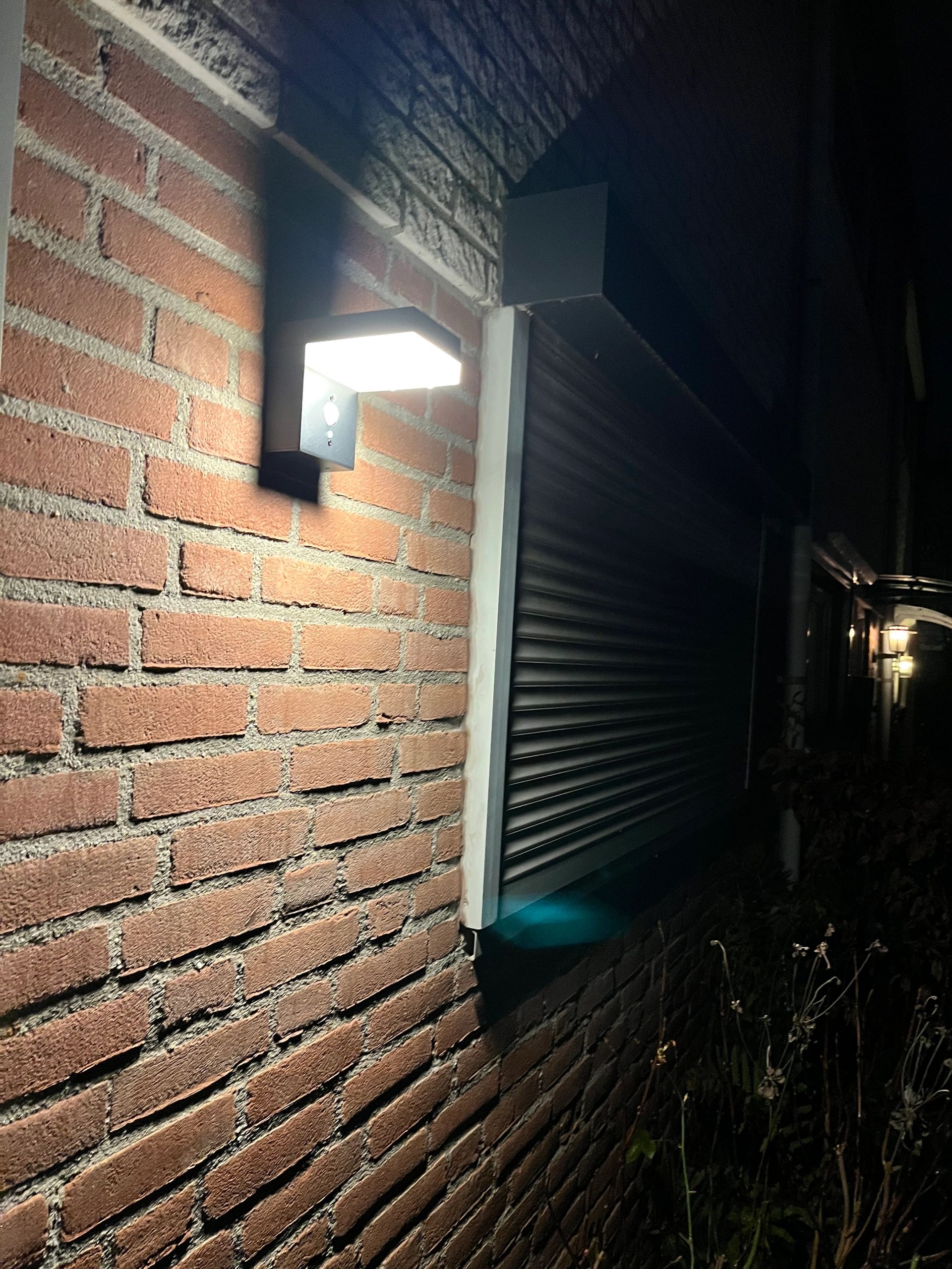 Solar wandlamp Oslo warm wit licht met bewegingssensor