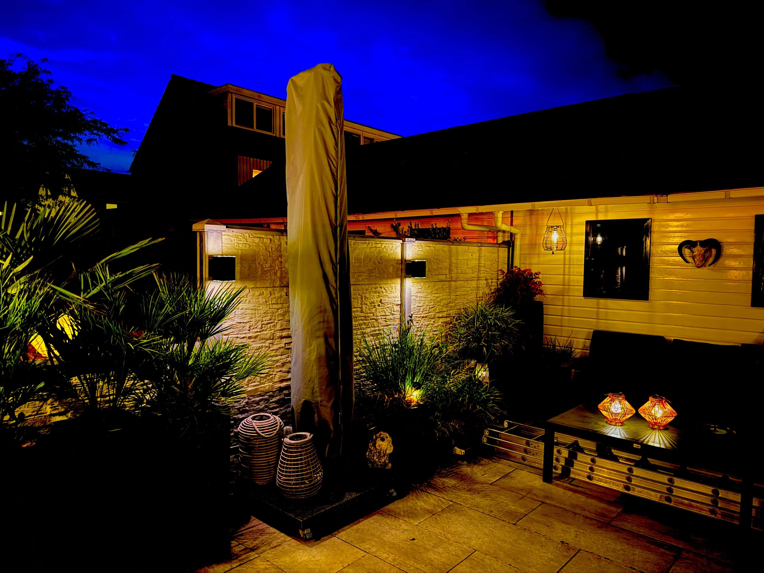 Solar LED wandlamp up downlight Sverre recht