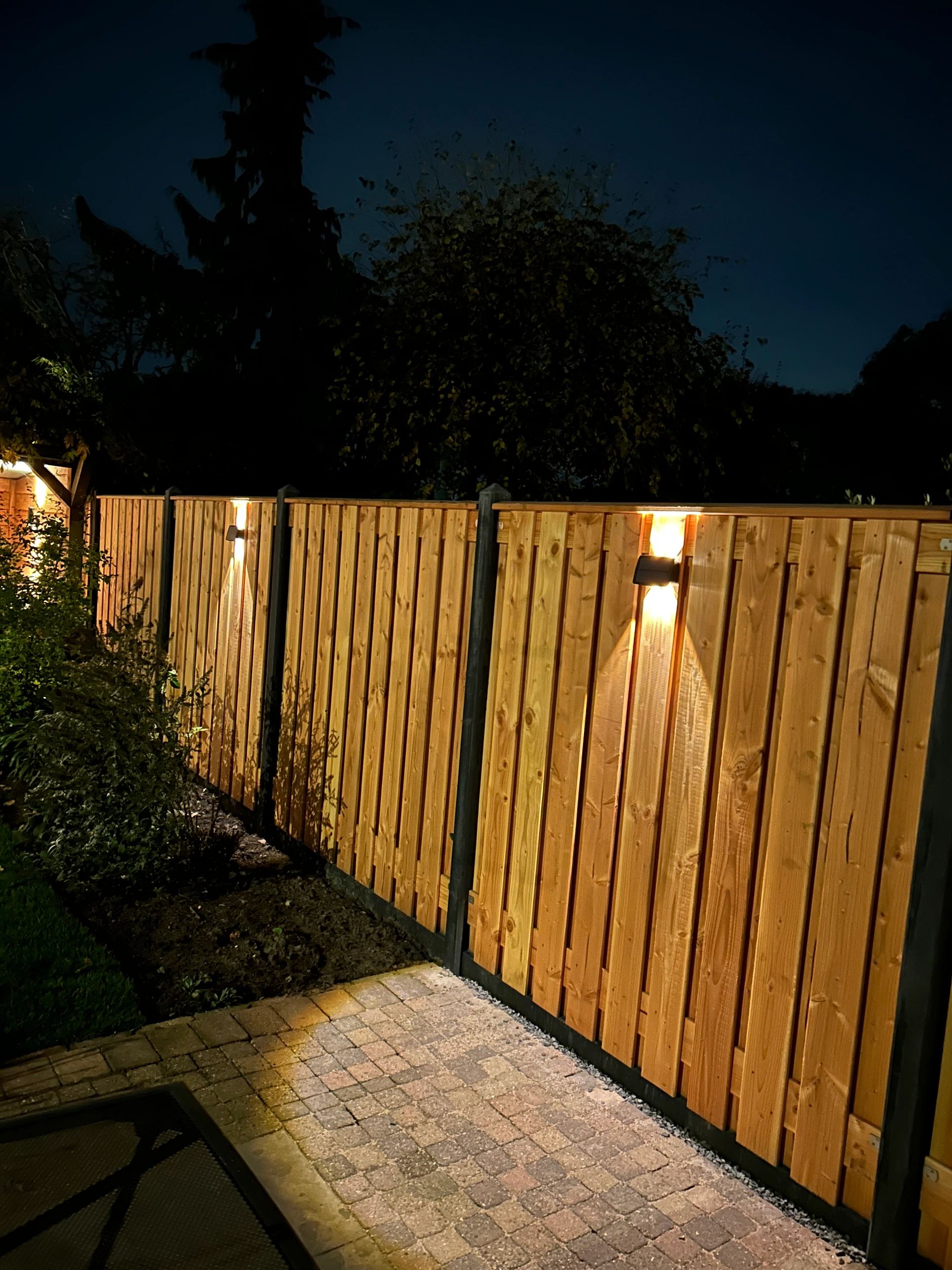 Solar up down wandlamp Njord met warm wit licht