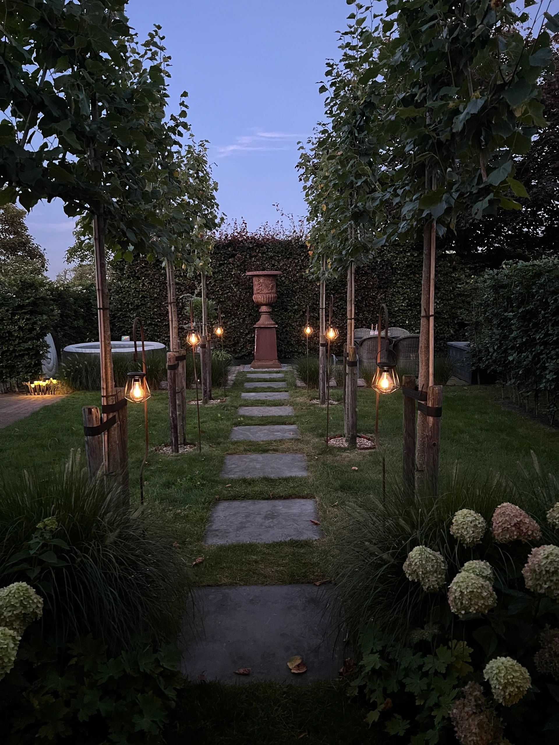 Solar LED lamp Vogue zwarte buitenlamp op zonne energie