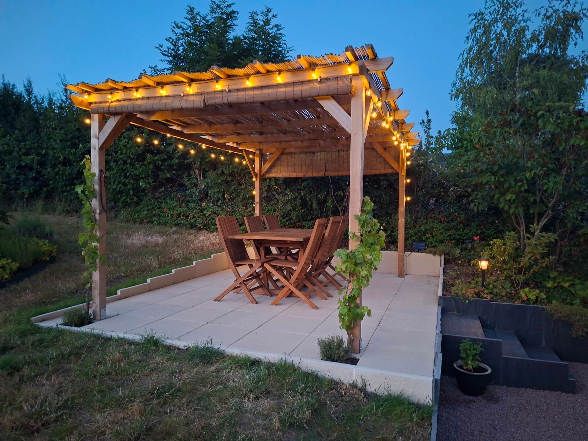 Solar lichtslinger Chain met 15 led filament lampen