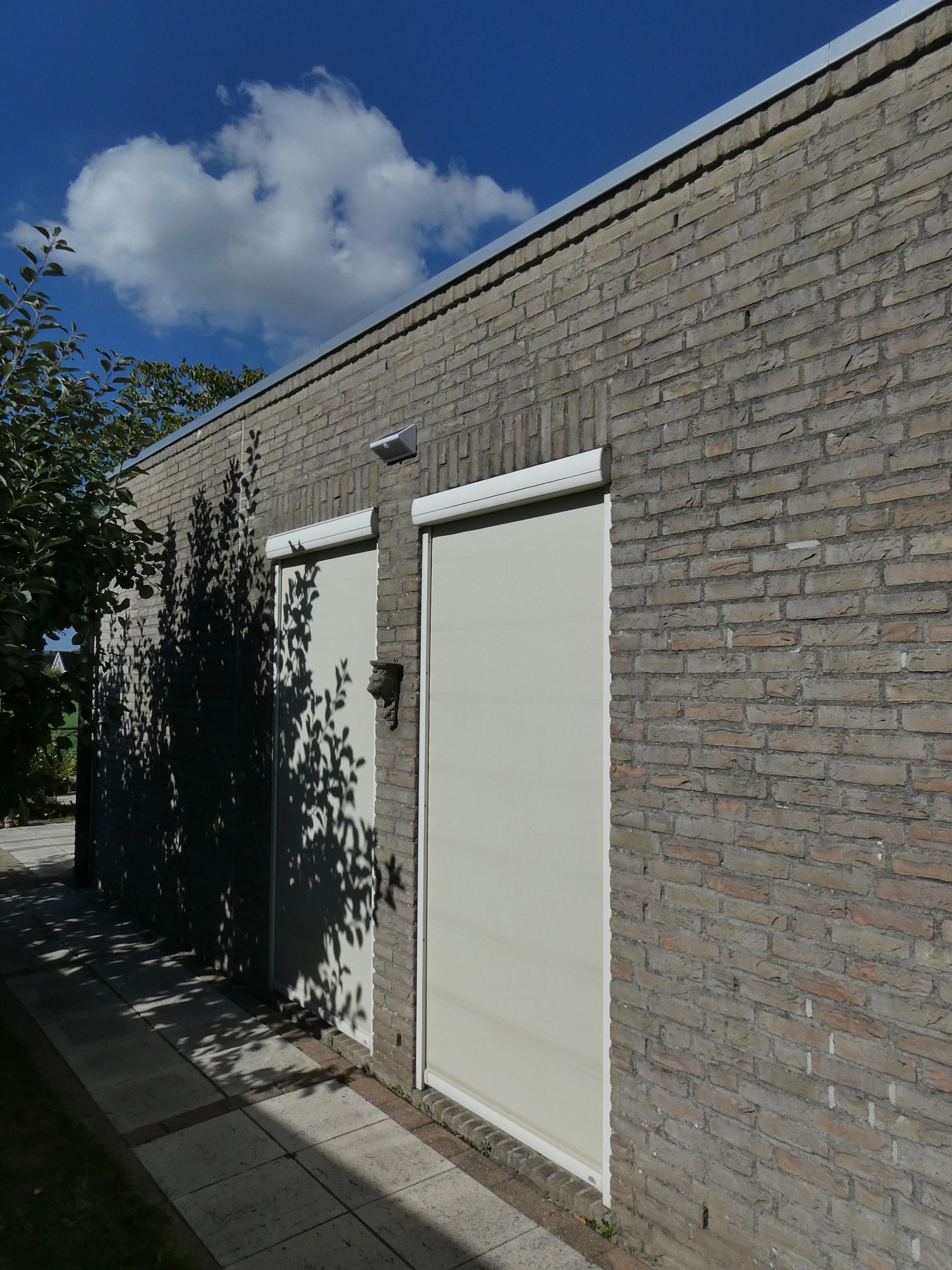 Solar buitenlamp wandlamp Motion III met bewegingsmelder op zonne energie