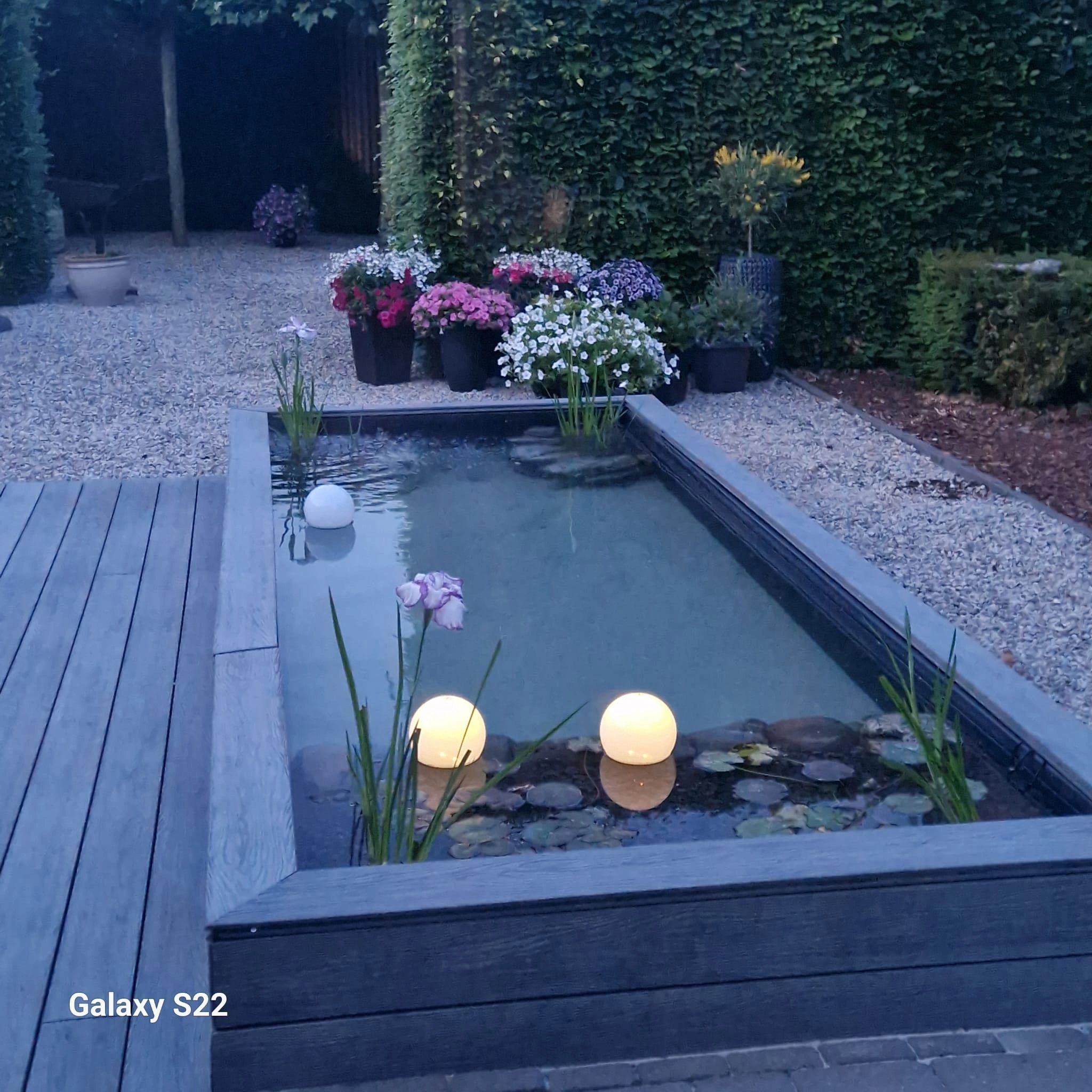 Solarlamp Float - Drijvende vijverlamp en priklamp in één - Warm wit licht