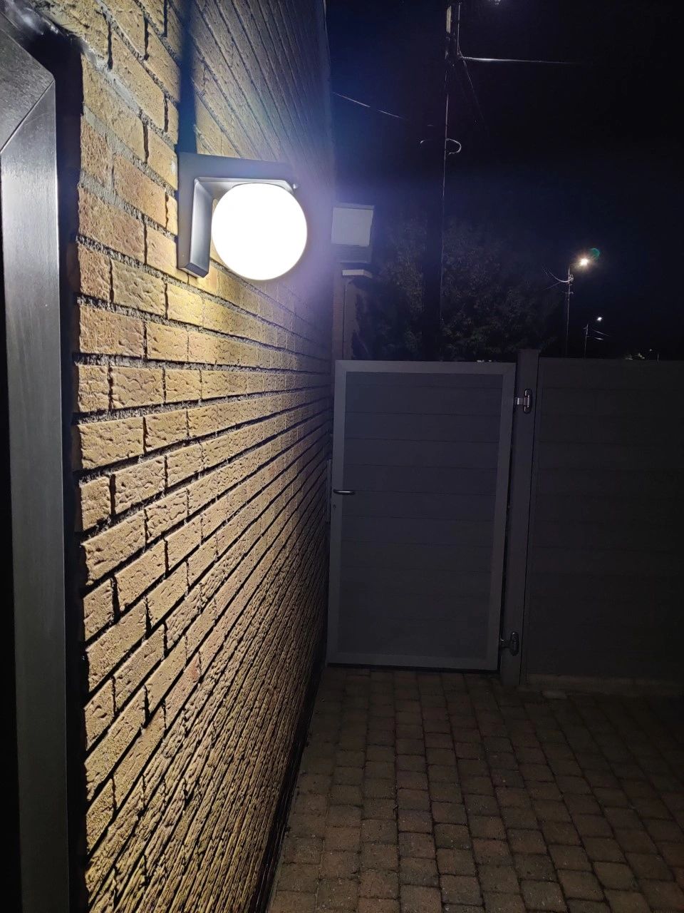 Solar wandlamp Moon met bewegingssensor op zonne-energie